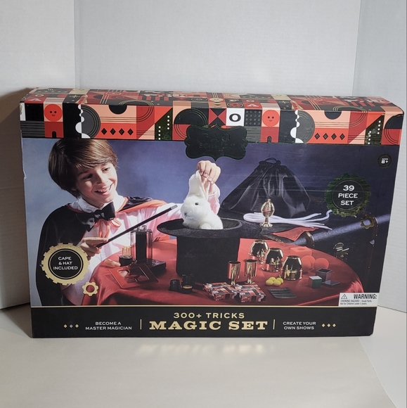FAO Schwartz Giant Magic Kit 300+ Tricks New Sealed - Picture 6 of 6